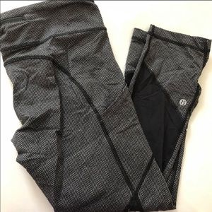 Lululemon crop pants